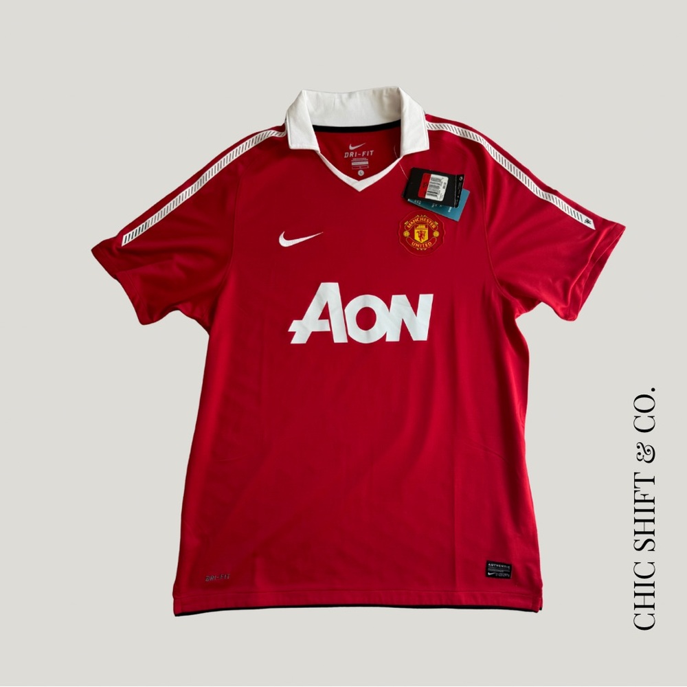 Nike Manchester United AON Home Jersey  2010/11- Men's L - NWT